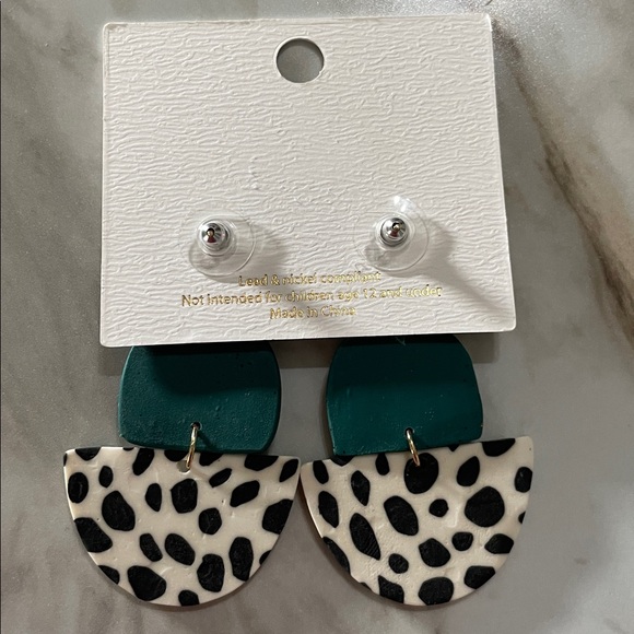 Gold and Green Statement Earrings - Picture 2 of 4